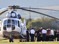 Vrtuľník priviezol telo Pavla Demitru na letisko v Trenčíne