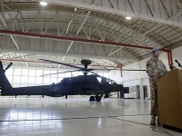 Harry bude lietať na vrtuľníkoch Apache