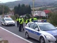 Na mieste boli poľskí aj slovenskí policajti