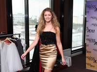 Michaela Ňurciková v koktailových šatách. 