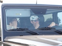 Jennifer Lopez viac milenca skrývať nemusí. Odfotili ju priamo v jeho aute.