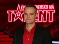 Jaro Slávik je porotcom jojkárskej šou Česko Slovensko má talent. 