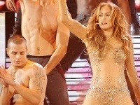 Jennifer Lopez s milencom počas vystúpenia.