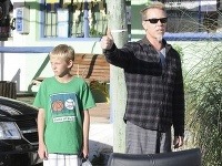 James Hetfield pri konflikte s reportérmi