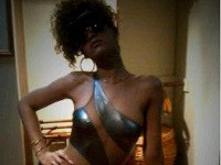 Rihanna v provokatívnych plavkách