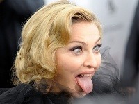 Madonna s vyplazeným jazykom
