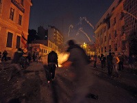 Protesty po futbalovom násilí v Egypte