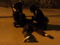 Polícia zadržala najmenej tri osoby Polícia zadržala najmenej tri osoby