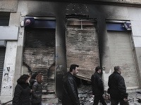 Škody po výtržnostiach v Grécku