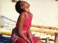 Whitney Houston sa ako 18-ročná pokúšala presadiť v modelingu.