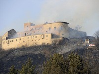 Kultúrna pamiatka Krásna Hôrka je po požiari zničená