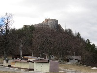 Zúfalý pohľad na hrad