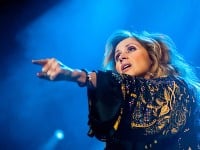 Speváčka Lara Fabian počas koncertu v Bratislave
