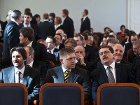Novozvolení poslanci si dnes prevzali osvedčenie o zvolení do Národnej rady Slovenskej republiky.