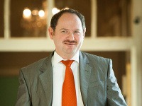 Zsolt Simon Zsolt Simon