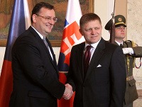 Robert Fico s českým premiérom Petrom Nečasom