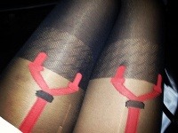 Rihanna sa podelila aj o svoje podväzky, ktoré si obliekla na večeru s kamarátkou.