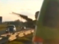 Strieľal na vodičov protiidúcich áut Strieľal na vodičov protiidúcich áut