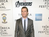 Chris Hemsworth na premiére filmu Avengers: Pomstitelia