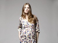 Jessica Simpson navrhla kolekciu oblečenia pre tehotné ženy