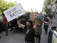 Protest proti summitu NATO v Chicagu