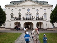 Historickú budovu Úradu vlády navštívili desiatky návštevníkov.