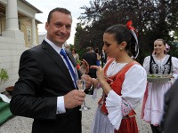 Na svadbe nemohol chýbať Juniorov moderátorský kolega Marcel Forgáč. 