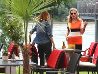 Alena Heribanová si spoločne s rodinkou dopriala obed na nábreží Dunaja.