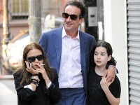 Mary-Kate Olsen s milencom Olivierom Sarkozym a jeho dcérou.