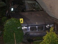 Policajti nezistili u vodiča Renaultu požitie alkoholu, iné to však bolo pri mladom vodičovi BMW