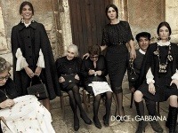 Monica Bellucci v reklamnej kampani Dolce & Gabbana