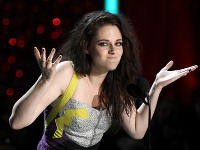 Podľa Kirsten Stewart to bola chyba a zlé rozhodnutie. Podľa Kirsten Stewart to bola chyba a zlé rozhodnutie.