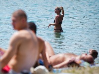 Mary kráľovná výstrek zadarmo lesbické sania mačička