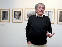 Karol Kállay počas udeľovania cien Fotograf roka 2008, kde dostal cenu ´Osobnosť slovenskej fotografie za celoživotné dielo´