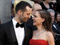Natalie Portman s manželom Benjamin Millepiedom