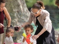 Jennifer Lopez so svojimi deťmi Emme Lopez Anthony a Maximiliánom