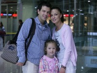 Elena Podzámska s dcérou Radkou a s partnerom Matejom Chrenom.