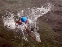 Diana Nyadová sa pokúša plávaním zdolať vzdialenosť medzi USA a Kubou