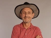 Gabriel Sajka súťažil v tretej sérii markizáckej reality šou Farma. Gabriel Sajka súťažil v tretej sérii markizáckej reality šou Farma.