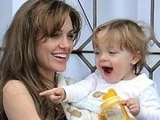 Angelina Jolie s dcérkou Vivienne