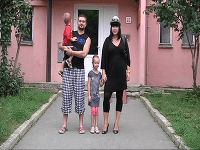 Ivana s manželom Patrikom a deťmi. 