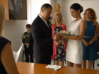 Seriálová svadba Mareka Ťapáka a Zuzany Kanócz.