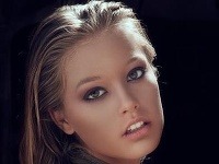 Alexandra Barkolová ako modelka. 