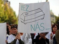 Zdravotné sestry a ošetrovatelia protestovali v Košiciach