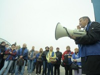 Protestné zhromaždenie zamestnancov Delphi Slovensko na podporu kolektívneho vyjednávania za zvýšené odstupné pri plánovanom hromadnom prepúšťaní