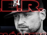 Šturdíka na hip-hopovej scéne poznajú pod prezývkou L.U.G.E.R. Šturdíka na hip-hopovej scéne poznajú pod prezývkou L.U.G.E.R.