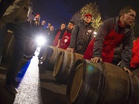 Nové mladé víno z Francúzska, Nouveau Beaujolais, sa aj v roku 2012 dostalo v tretí novembrový štvrtok do predaja