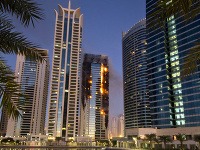 Požiar zachvátil mrakodrap v komplexe budov, známych ako Jumeirah Lakes Towers