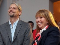 Najnovšiu knihu Tá druhá napokon pokrstili makom Najnovšiu knihu Tá druhá napokon pokrstili makom