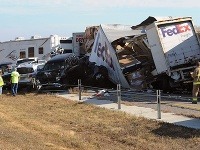 Hromadná havária v Texase
